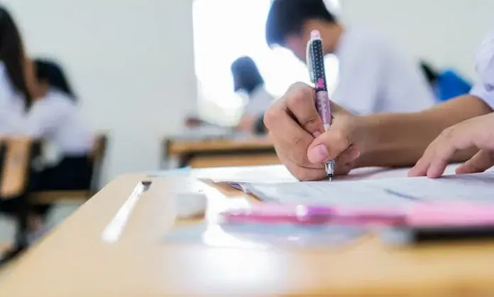 ΑΕΠΠ: Θέματα από τις πανελλήνιες εξετάσεις